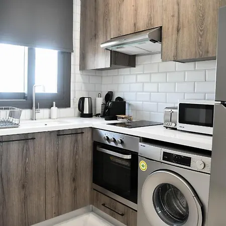 Apartman The Room, 15, Leda Gardens *