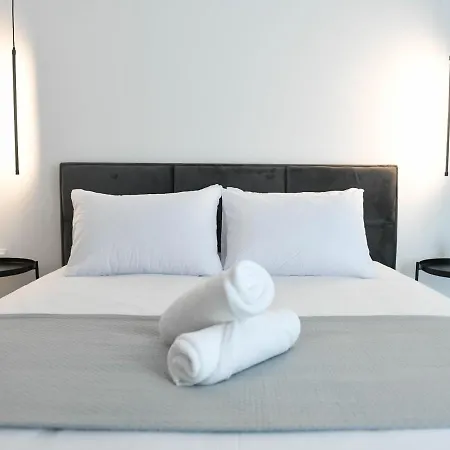 The Room, 15, Leda Gardens Apartman Paphos