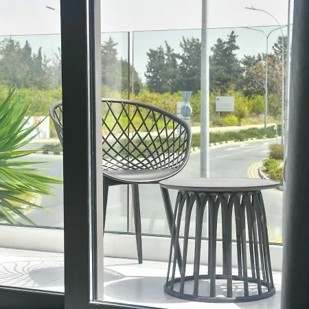 Apartman The Room, 15, Leda Gardens *